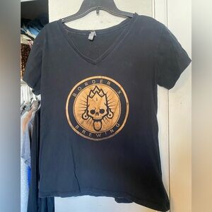 Border X distressed graphic tee